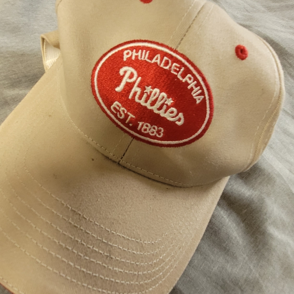 Phillies ball cap gently used